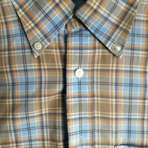 Men's casual dress shirt